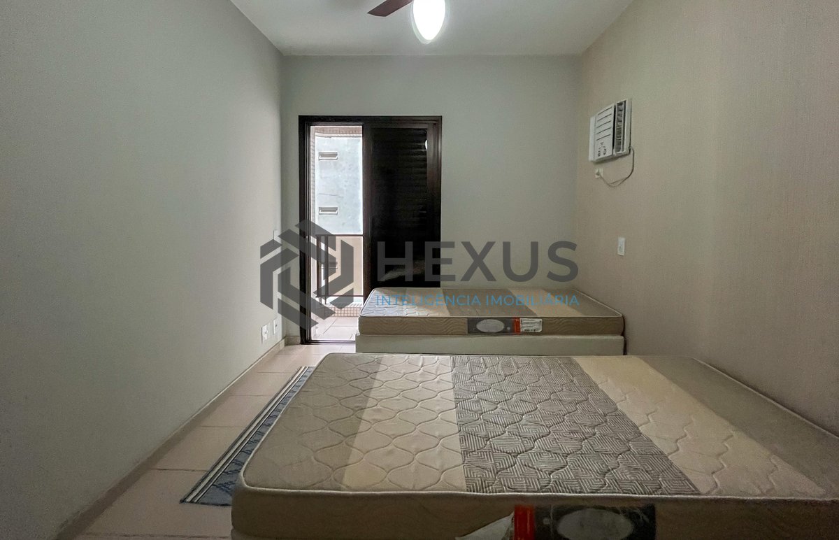 Foto 19 de Apartamento com varanda a 2 quadras da Praia das Pitangueiras, Guarujá