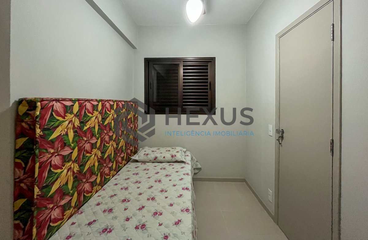 Foto 23 de Apartamento com varanda a 2 quadras da Praia das Pitangueiras, Guarujá