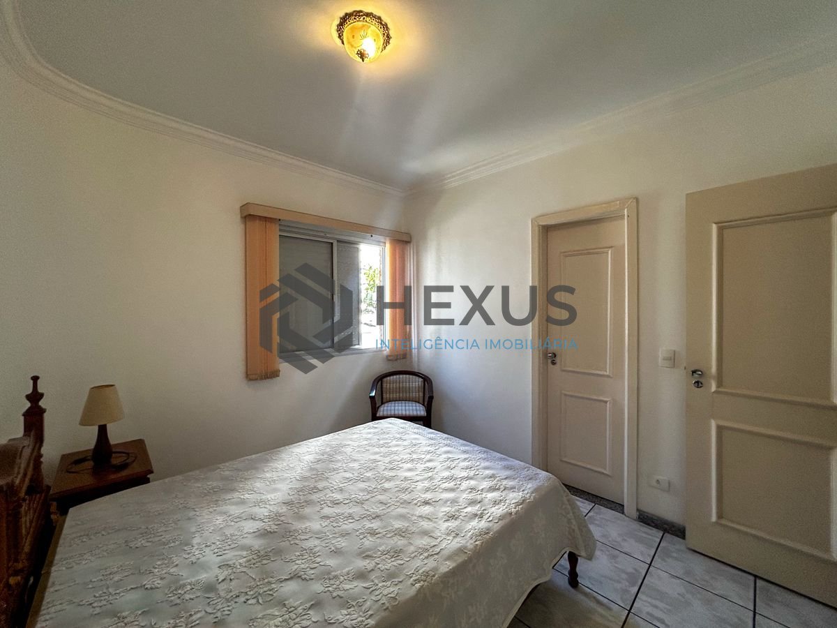 Foto 15 de Apartamento com varanda e lazer na Enseada, Guarujá