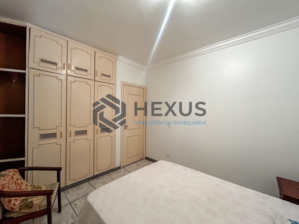 Foto 17 de Apartamento com varanda e lazer na Enseada, Guarujá