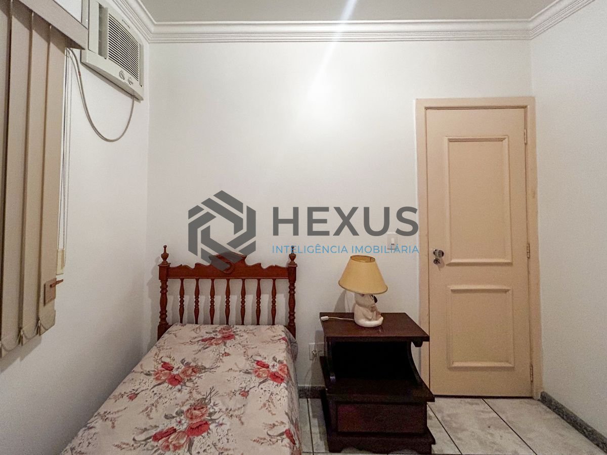 Foto 9 de Apartamento com varanda e lazer na Enseada, Guarujá