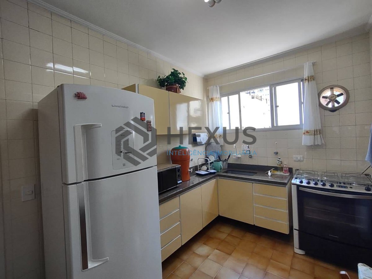 Foto 20 de Apartamento com varanda e lazer na Enseada, Guarujá