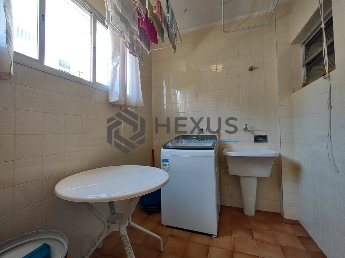 Foto 23 de Apartamento com varanda e lazer na Enseada, Guarujá