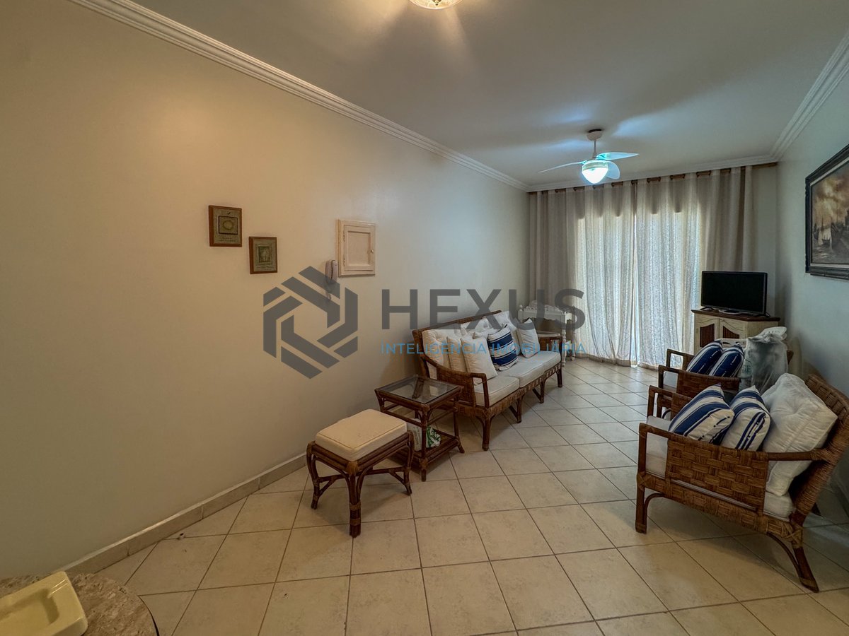 Foto 7 de Apartamento com varanda na quadra da praia das Pitangueiras à Venda, Guarujá, SP
