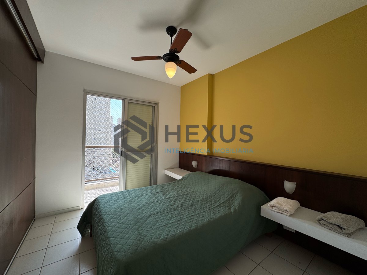 Foto 16 de Apartamento com varanda vista mar e lazer a 2 quadras da Praia das Pitangueiras, Guarujá