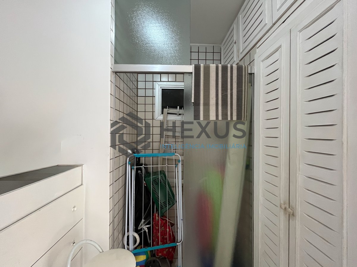 Foto 42 de Apartamento frente mar com varanda vista mar e lazer nas Pitangueiras, Guarujá