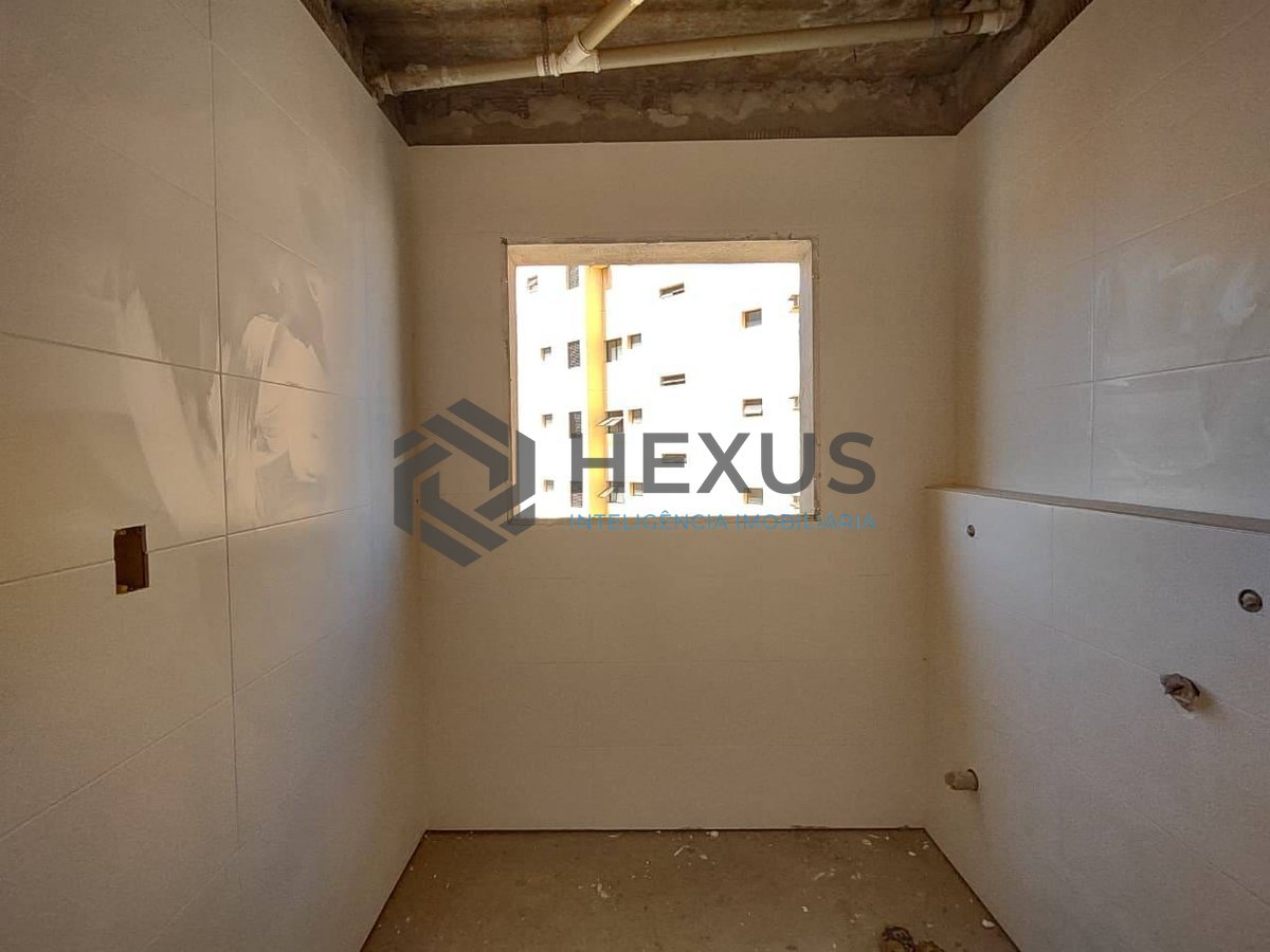 Foto 13 de Apartamento com varanda gourmet e lazer na Enseada, Guarujá