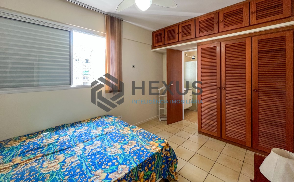 Foto 17 de Apartamento com varanda e lazer a 1 quadra do mar nas Pitangueiras, Guarujá