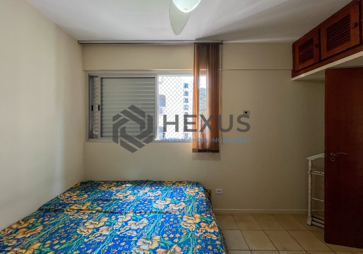 Foto 18 de Apartamento com varanda e lazer a 1 quadra do mar nas Pitangueiras, Guarujá