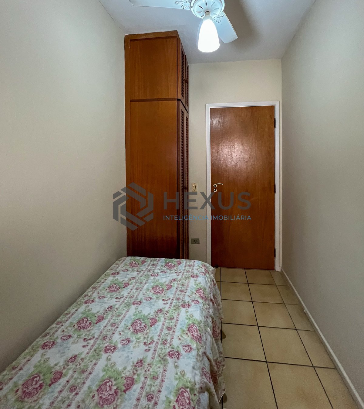 Foto 23 de Apartamento com varanda e lazer a 1 quadra do mar nas Pitangueiras, Guarujá