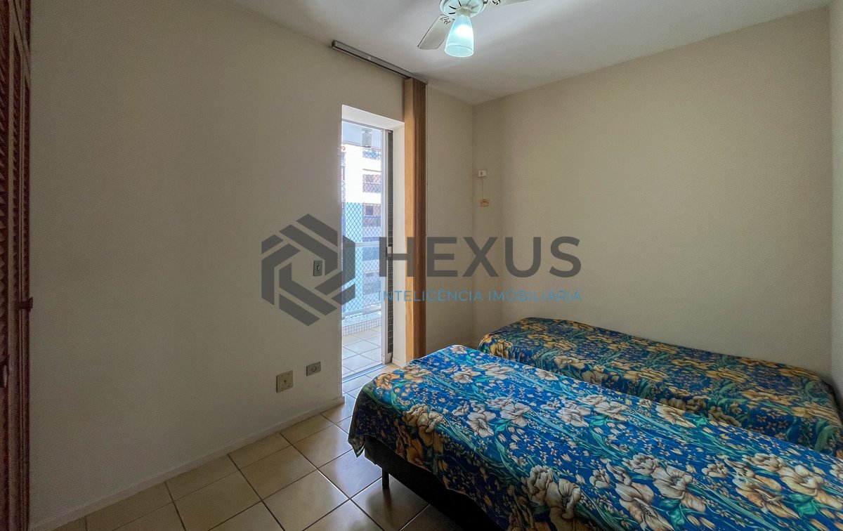 Foto 10 de Apartamento com varanda e lazer a 1 quadra do mar nas Pitangueiras, Guarujá