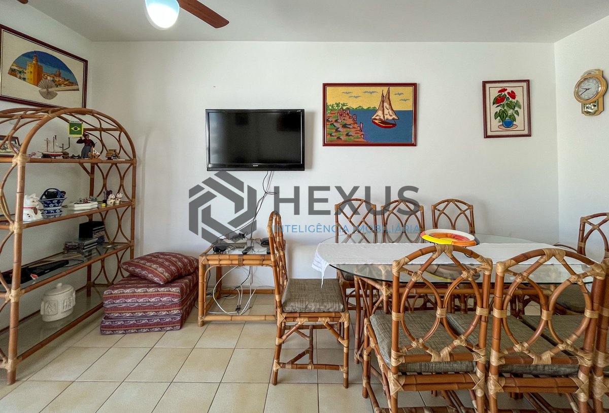 Foto 6 de Apartamento com varanda e lazer a 1 quadra do mar nas Pitangueiras, Guarujá