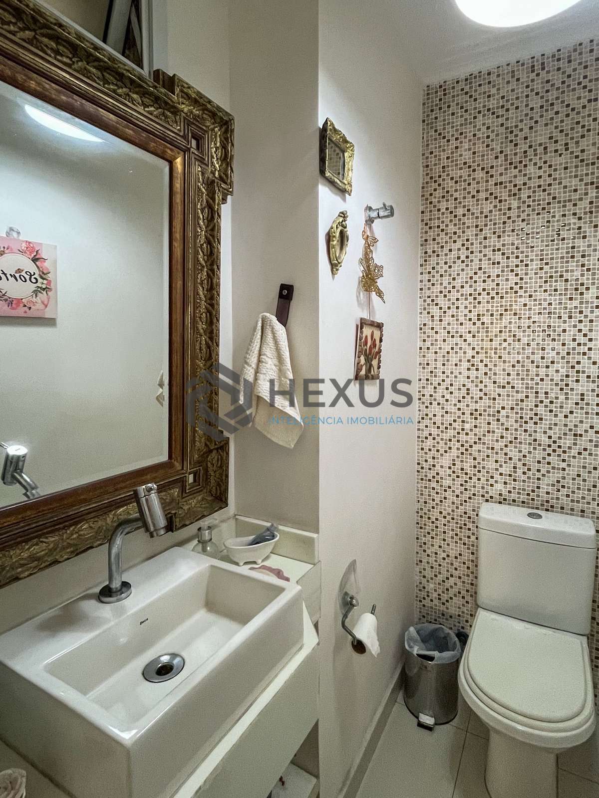 Foto 25 de Apartamento com varanda gourmet e lazer a 1 quadra da praia nas Pitangueiras, Guarujá