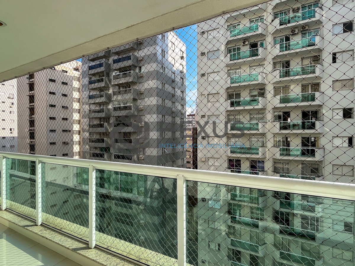 Foto 29 de Apartamento com varanda gourmet e lazer a 1 quadra da praia nas Pitangueiras, Guarujá