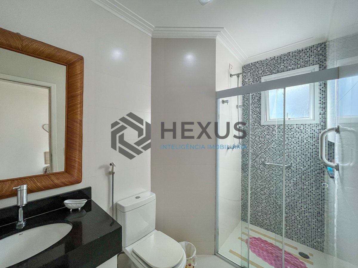 Foto 34 de Apartamento com varanda gourmet e lazer a 1 quadra da praia nas Pitangueiras, Guarujá