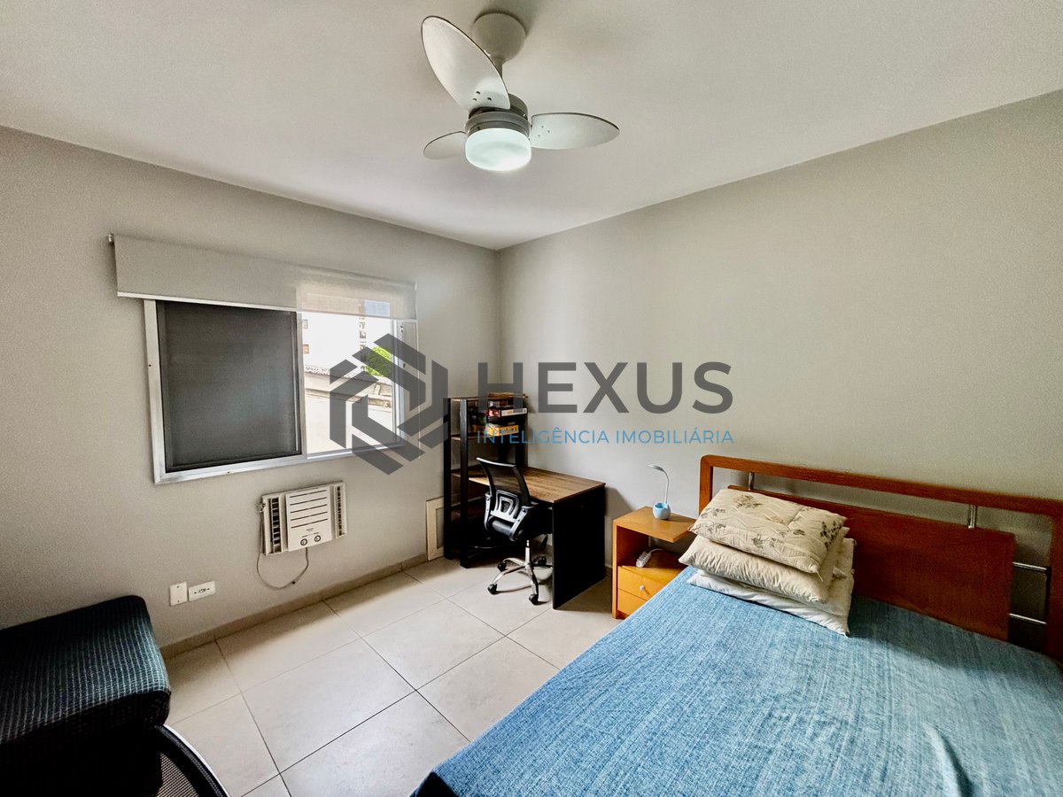 Foto 8 de Apartamento reformado com varanda a 100m da praia no Tombo, Guarujá