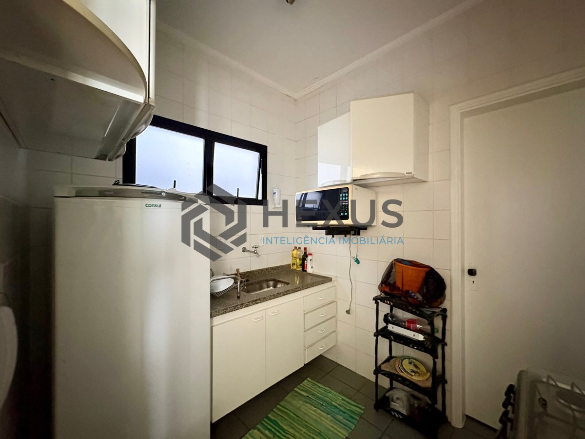 Foto 10 de Apartamento com varanda na Enseada, Guarujá