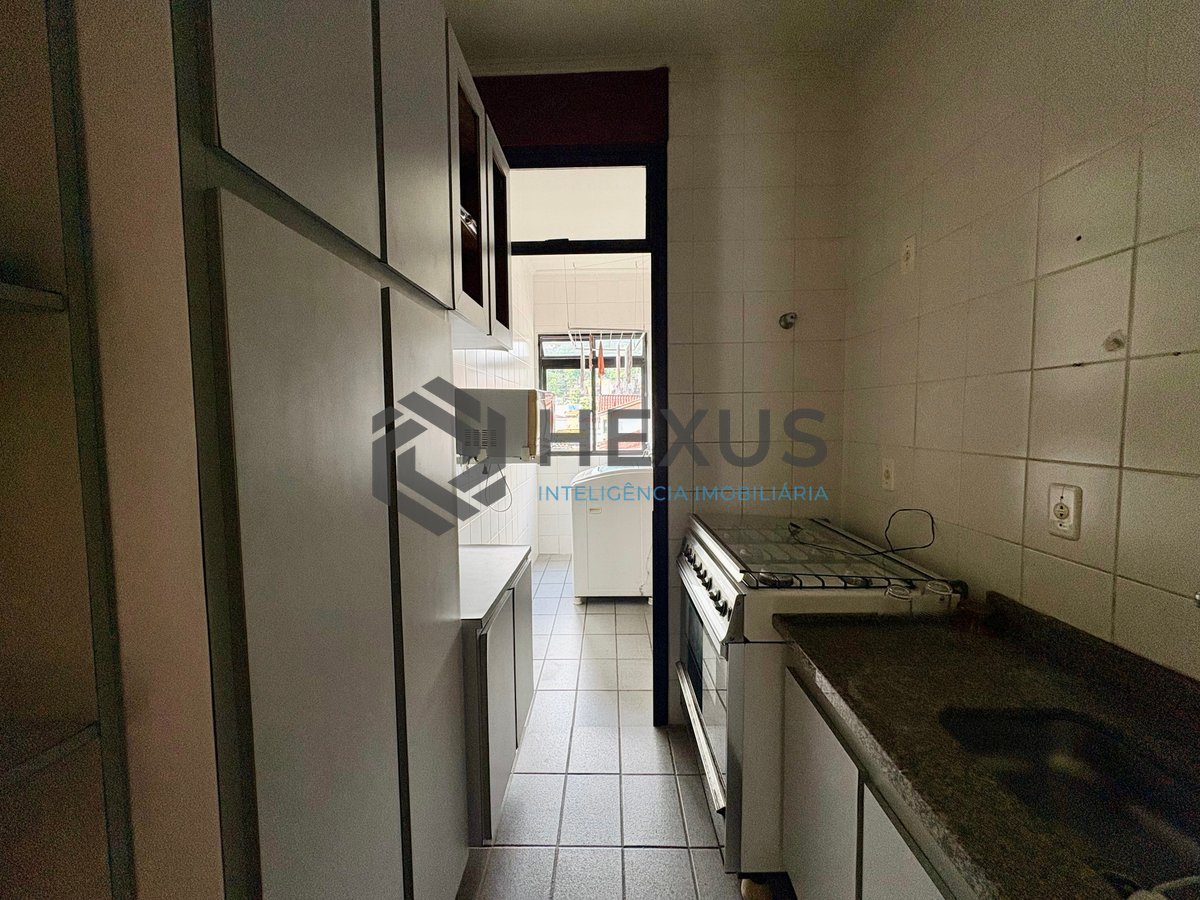 Foto 15 de Apartamento com varanda e lazer na Enseada, Guarujá