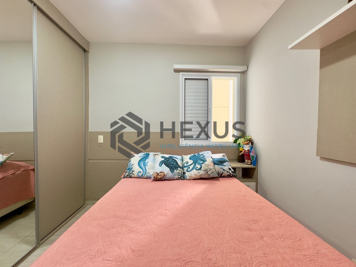 Foto 22 de Apartamento reformado com varanda gourmet e lazer a 200m da praia nas Pitangueiras, Guarujá