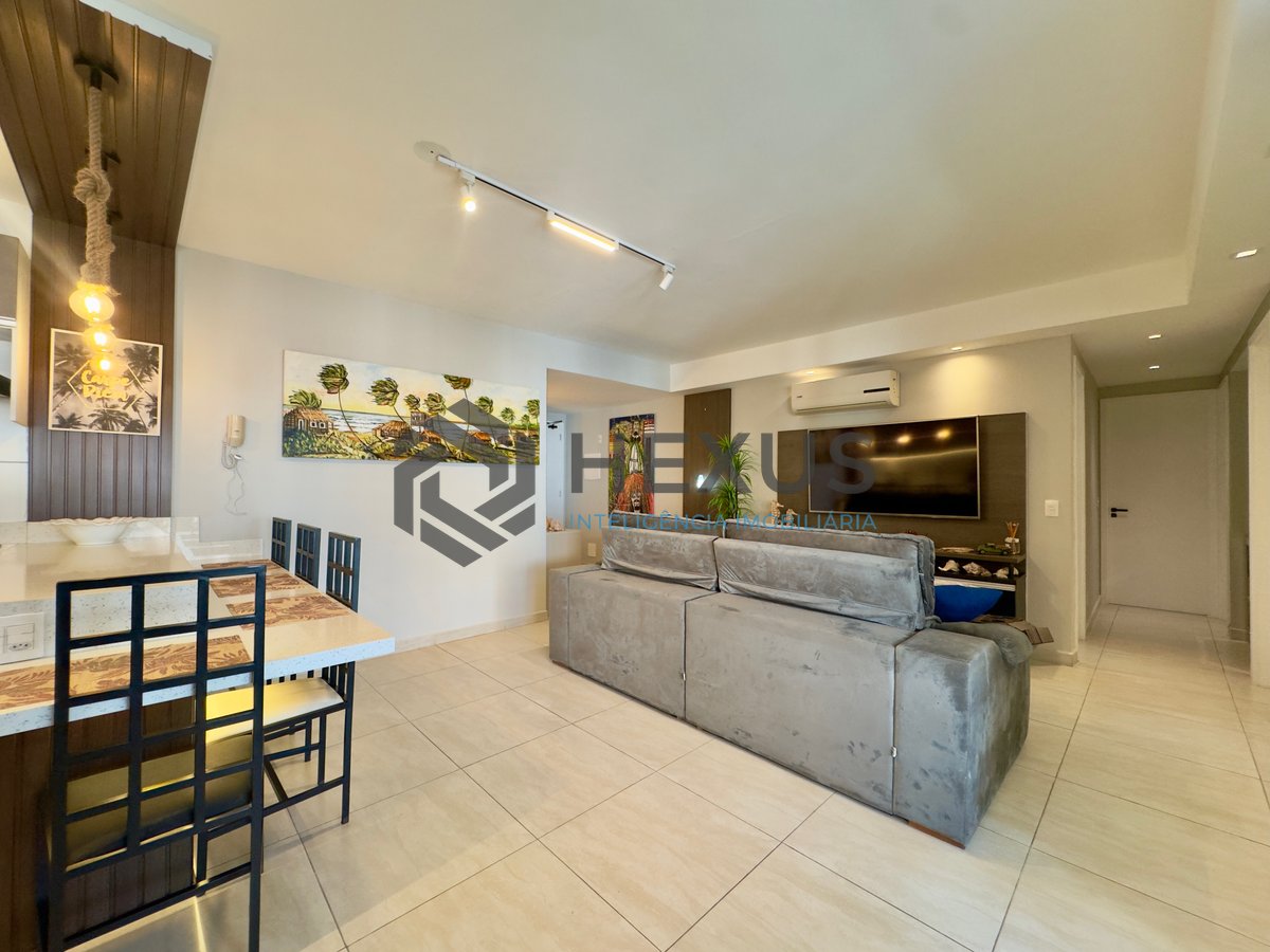 Foto 5 de Apartamento reformado com varanda gourmet e lazer a 200m da praia nas Pitangueiras, Guarujá