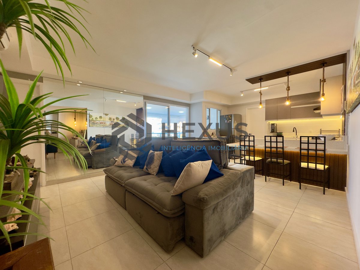 Foto 6 de Apartamento reformado com varanda gourmet e lazer a 200m da praia nas Pitangueiras, Guarujá