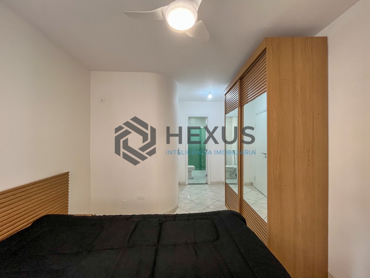 Foto 26 de Apartamento reformado na quadra-mar da Praia das Pitangueiras, Guarujá