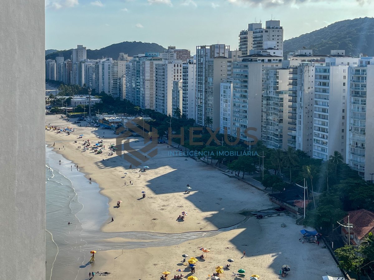 Foto 29 de Apartamento reformado com varanda vista mar e lazer na beira mar da Praia das Pitangueiras, Guarujá