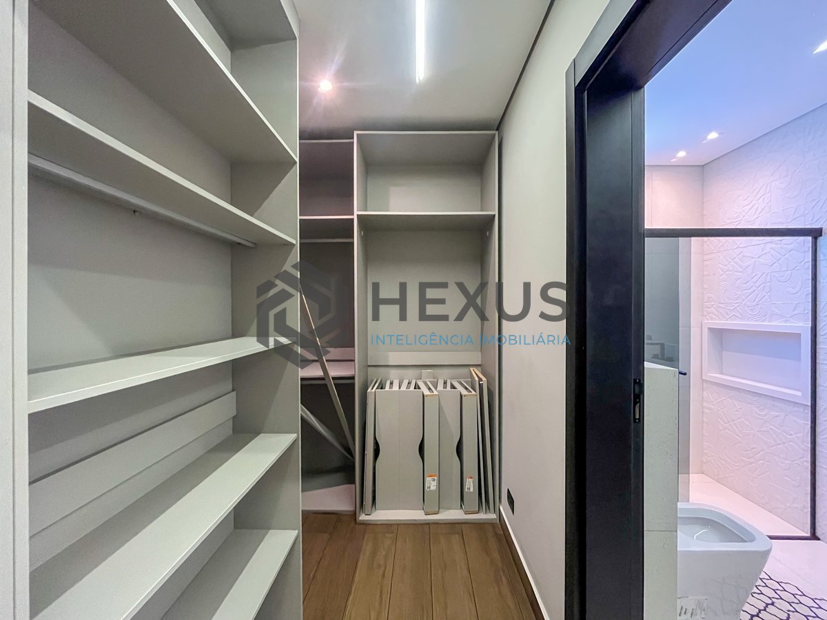 Foto 46 de Apartamento reformado com varanda vista mar e lazer na beira mar da Praia das Pitangueiras, Guarujá