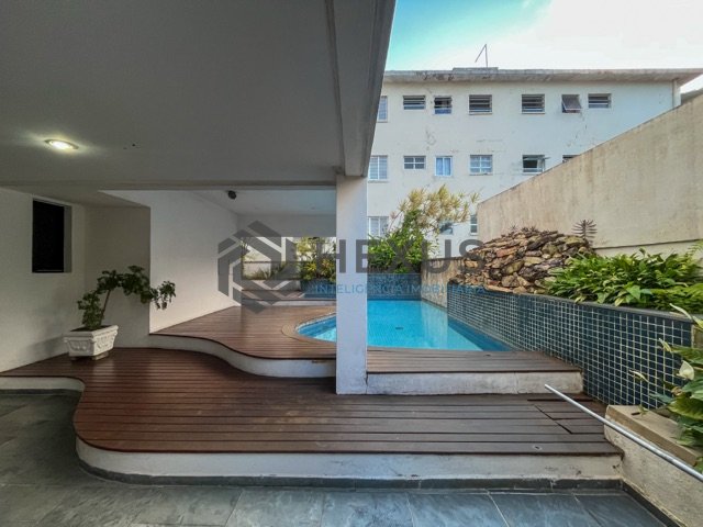 Foto 32 de Apartamento com varanda e lazer a 400m da Praia nas Pitangueiras, Guarujá