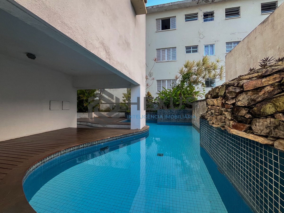 Foto 33 de Apartamento com varanda e lazer a 400m da Praia nas Pitangueiras, Guarujá