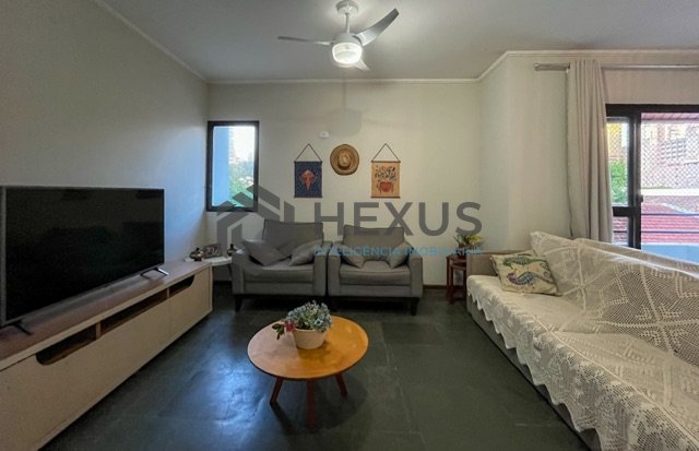 Foto 6 de Apartamento com varanda e lazer a 400m da Praia nas Pitangueiras, Guarujá