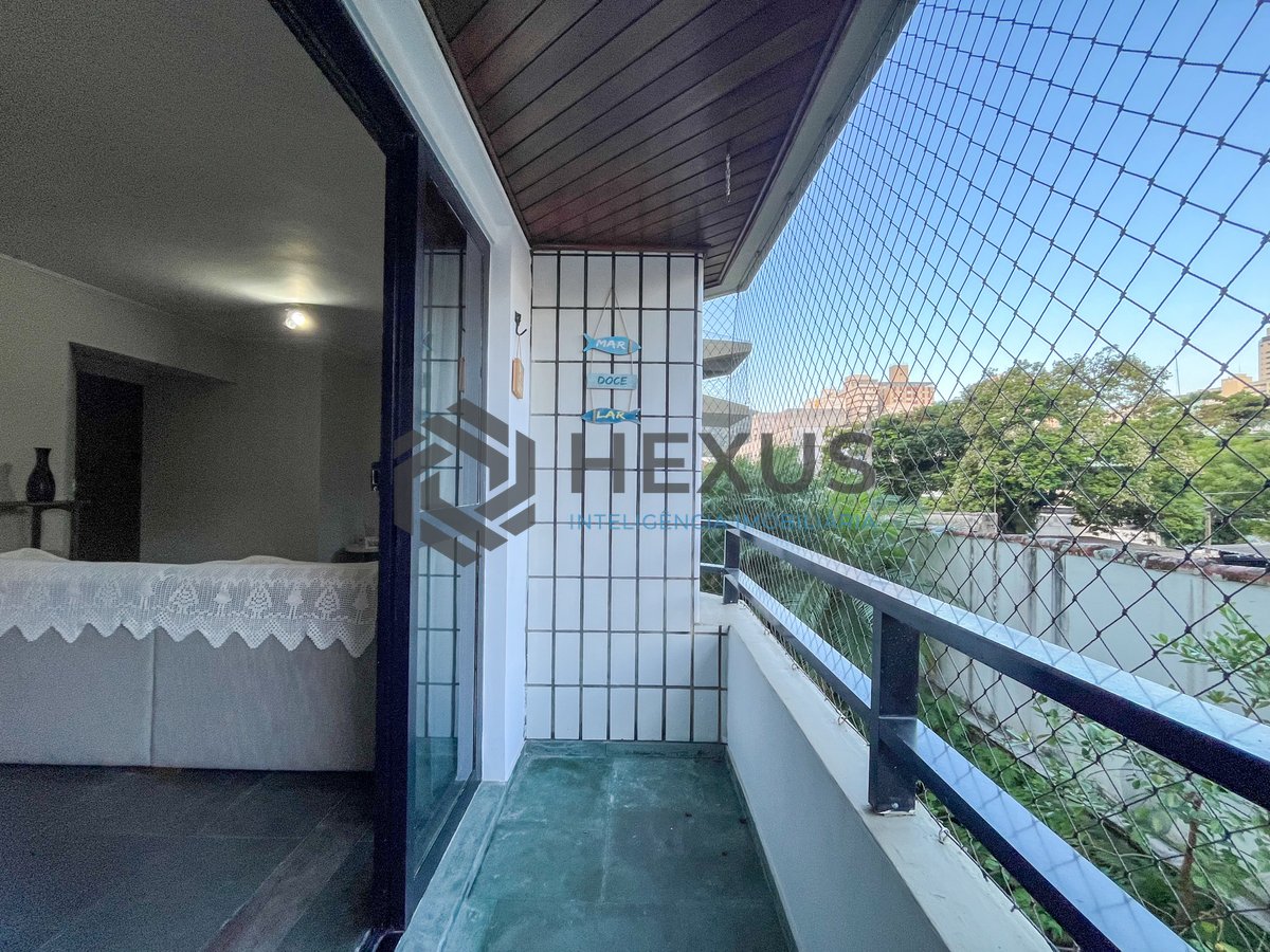 Foto 8 de Apartamento com varanda e lazer a 400m da Praia nas Pitangueiras, Guarujá