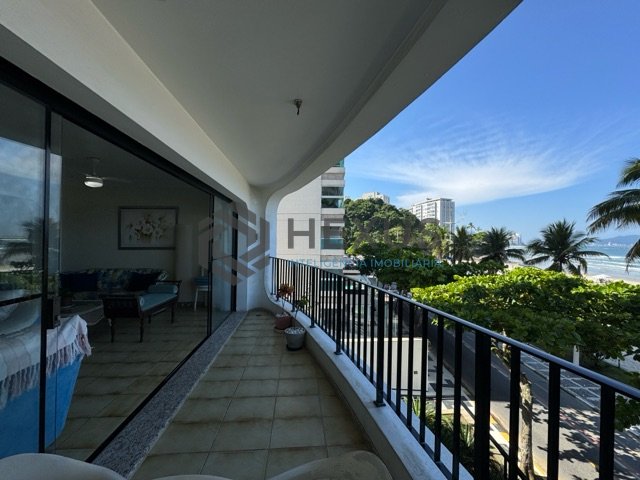 Foto 3 de Apartamento frente mar com varanda vista mar no Jardim Astúrias, Guarujá