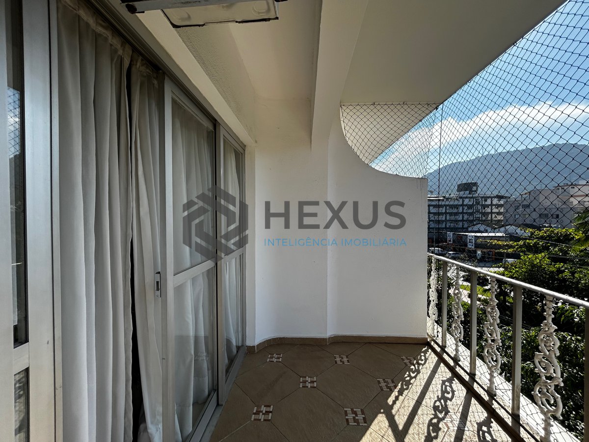 Foto 32 de Apartamento reformado com varanda a 400m da praia na Enseada, Guarujá