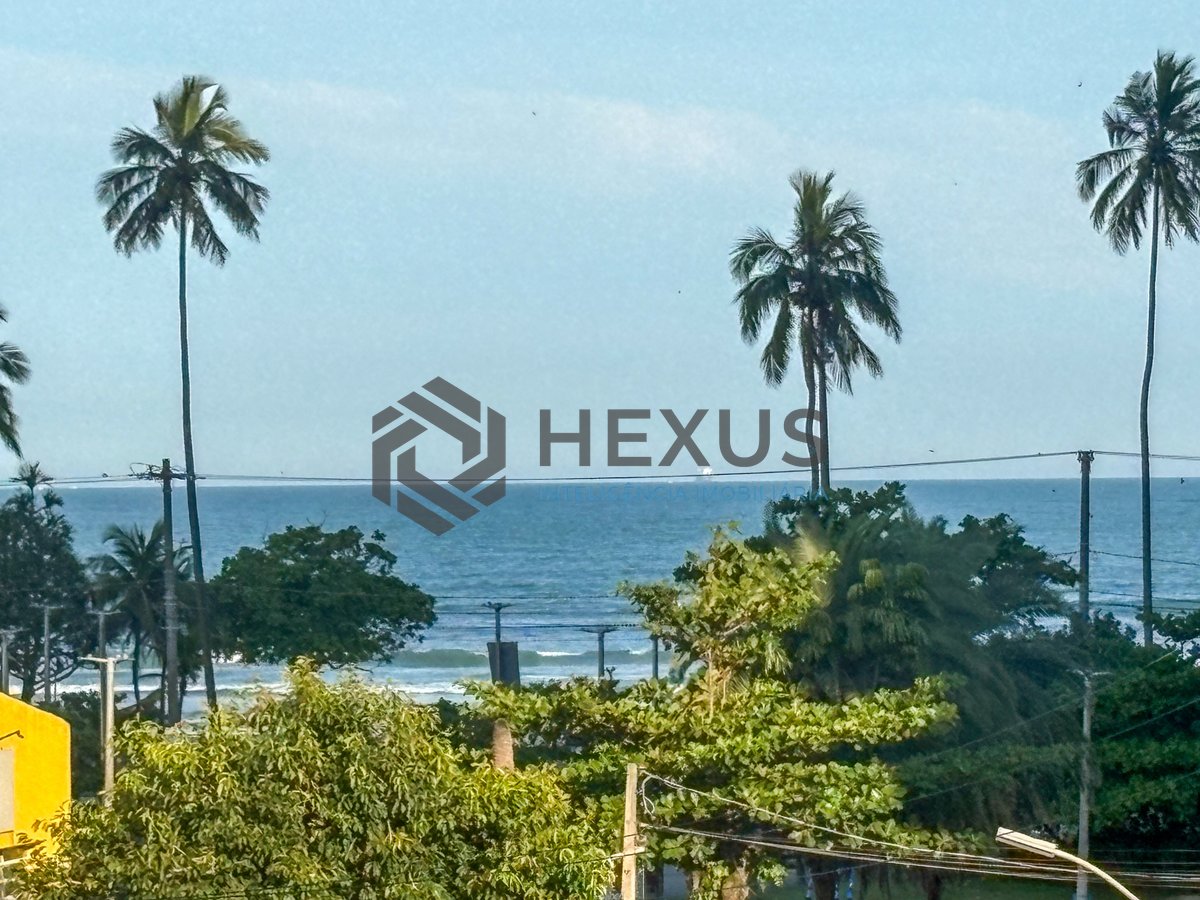 Foto 6 de Apartamento com varanda vista mar a 50m da praia na Enseada, Guarujá