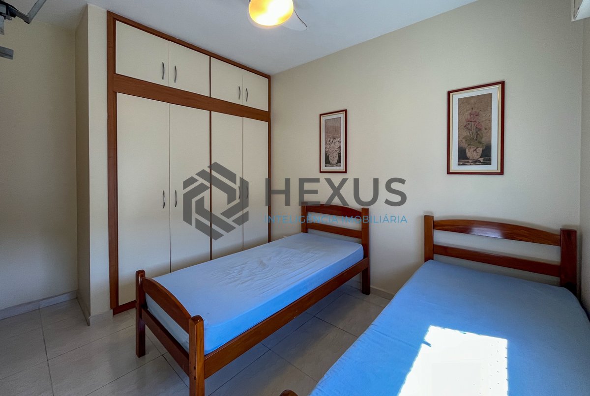 Foto 15 de Apartamento com varanda vista mar a 1 quadra da praia nas Pitangueiras, Guarujá
