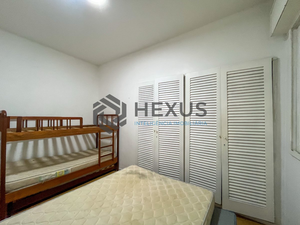 Foto 29 de Apartamento com varanda vista mar a 80m da praia nas Pitangueiras, Guarujá