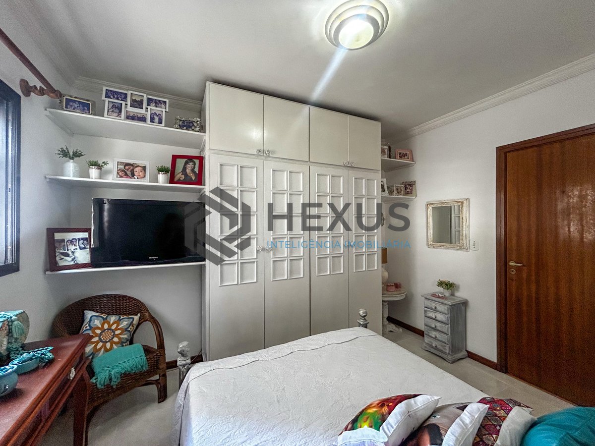 Foto 18 de Apartamento reformado com varanda vista mar e lazer a 200m da praia no Jardim Astúrias, Guarujá