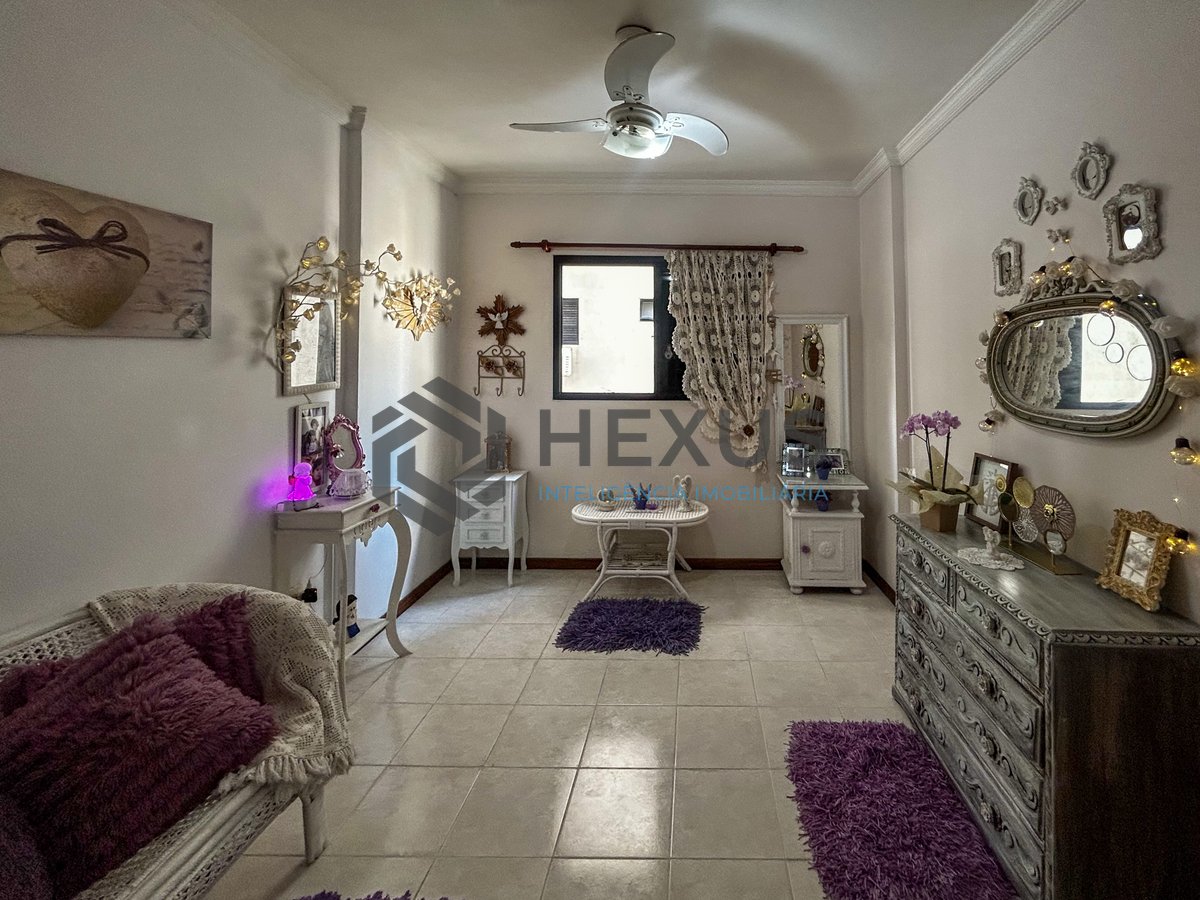 Foto 21 de Apartamento reformado com varanda vista mar e lazer a 200m da praia no Jardim Astúrias, Guarujá