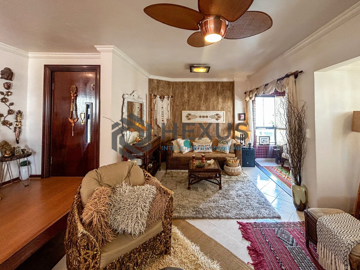Foto 4 de Apartamento reformado com varanda vista mar e lazer a 200m da praia no Jardim Astúrias, Guarujá