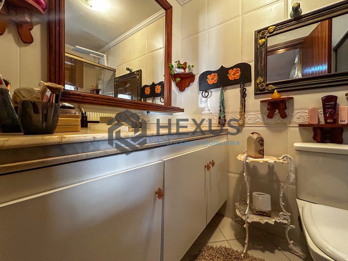 Foto 37 de Apartamento reformado com varanda vista mar e lazer a 200m da praia no Jardim Astúrias, Guarujá