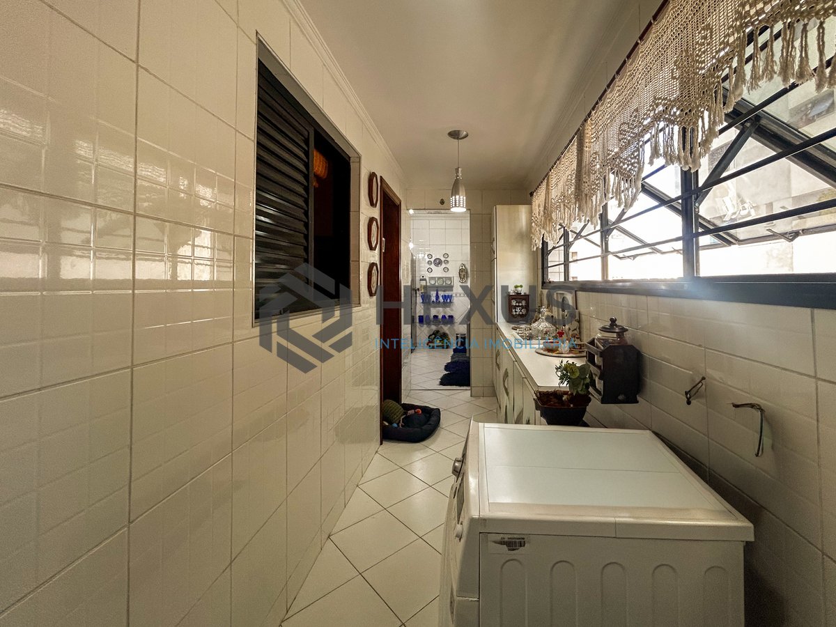 Foto 46 de Apartamento reformado com varanda vista mar e lazer a 200m da praia no Jardim Astúrias, Guarujá