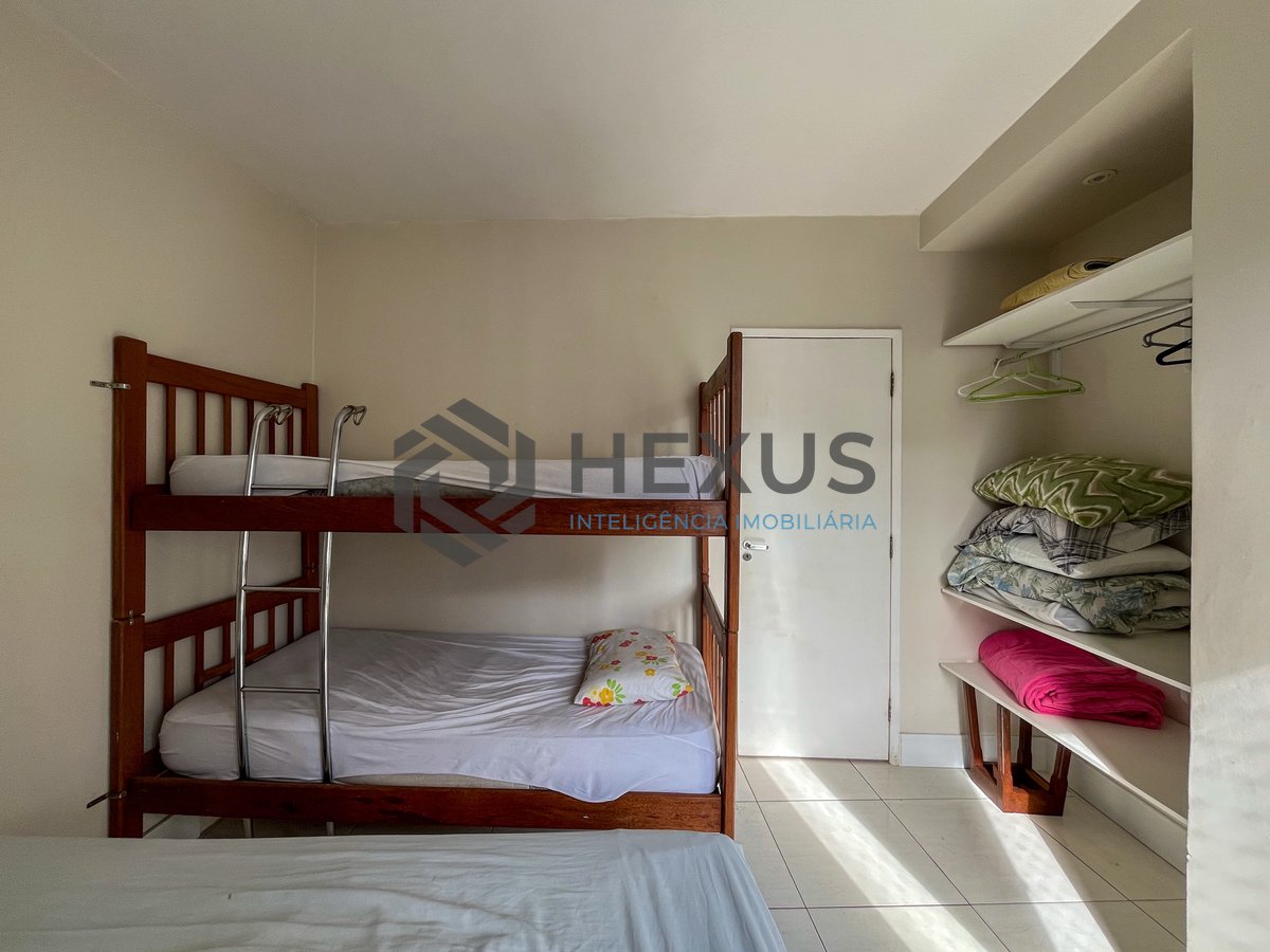 Foto 17 de Apartamento com varanda vista mar e lazer na beira mar da Praia nas Pitangueiras, Guarujá