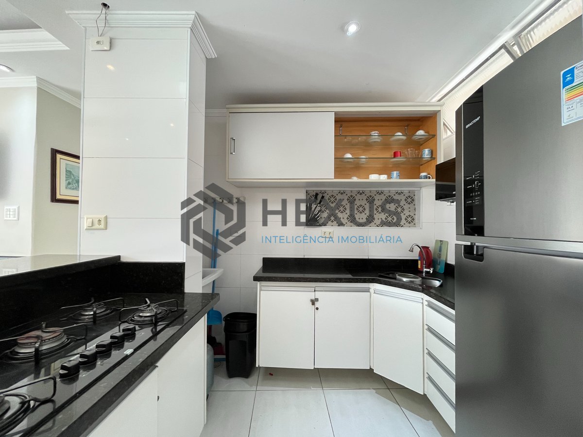 Foto 6 de Apartamento com varanda vista mar e lazer na beira mar da Praia nas Pitangueiras, Guarujá