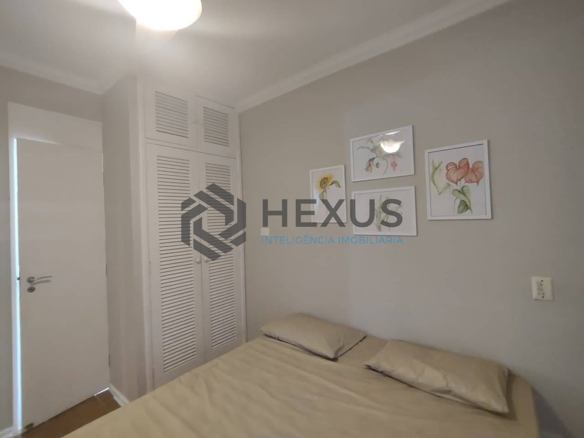 Foto 12 de Apartamento com varanda na região da Brunella na Enseada, Guarujá