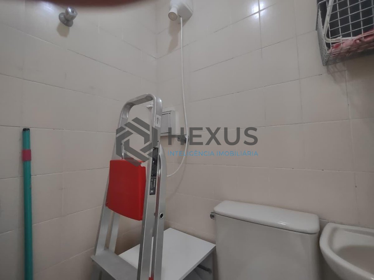 Foto 24 de Apartamento com varanda na região da Brunella na Enseada, Guarujá