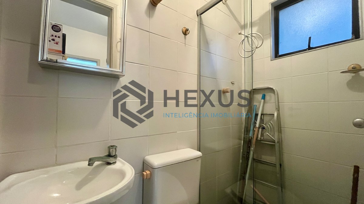 Foto 16 de Apartamento com varanda e lazer nas Pitangueiras, Guarujá