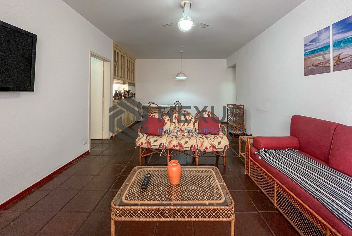 Foto 6 de Apartamento mobiliado a 2 quadras do mar nas Pitangueiras, Guarujá