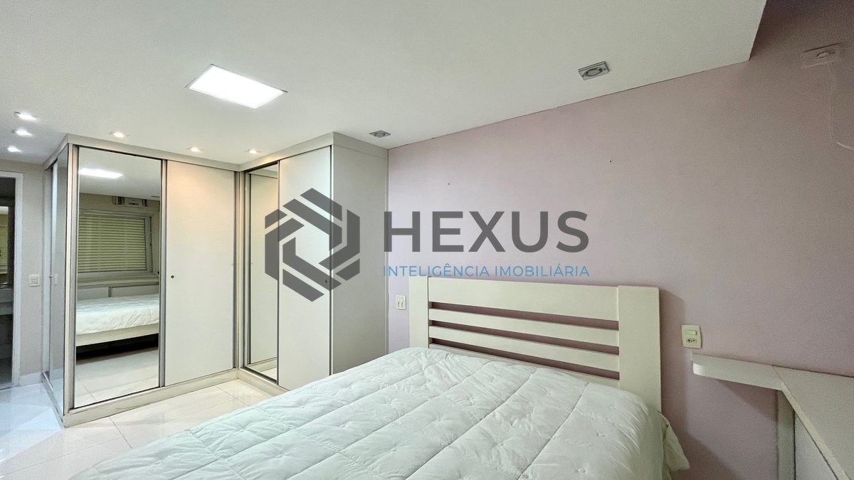 Foto 20 de Apartamento com varanda e lazer a 2 quadras do mar nas Pitangueiras, Guarujá