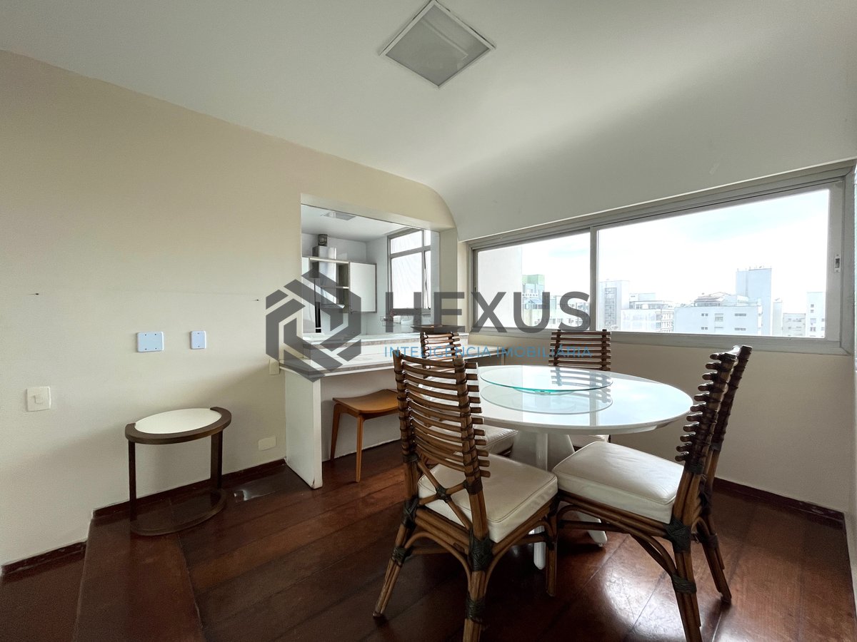 Foto 6 de Apartamento com varanda e lazer a 2 quadras do mar nas Pitangueiras, Guarujá